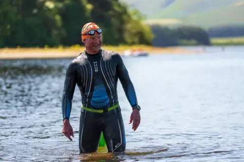 Each Week, He Goes Back to the Waters In Which His Spouse Died